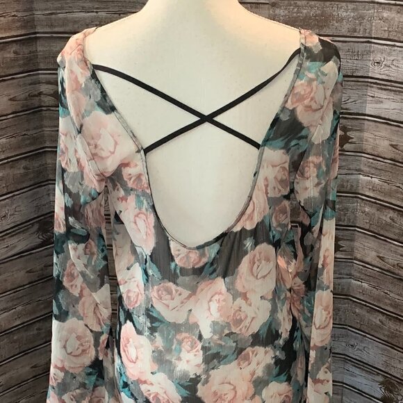 🔥🔥SALE🔥🔥Society Girl by Trixxie Floral Tunic Top - Picture 5 of 5
